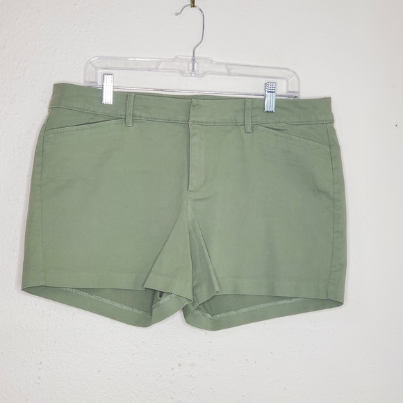 Old Navy Pants - OLD NAVY Pixie Shorts